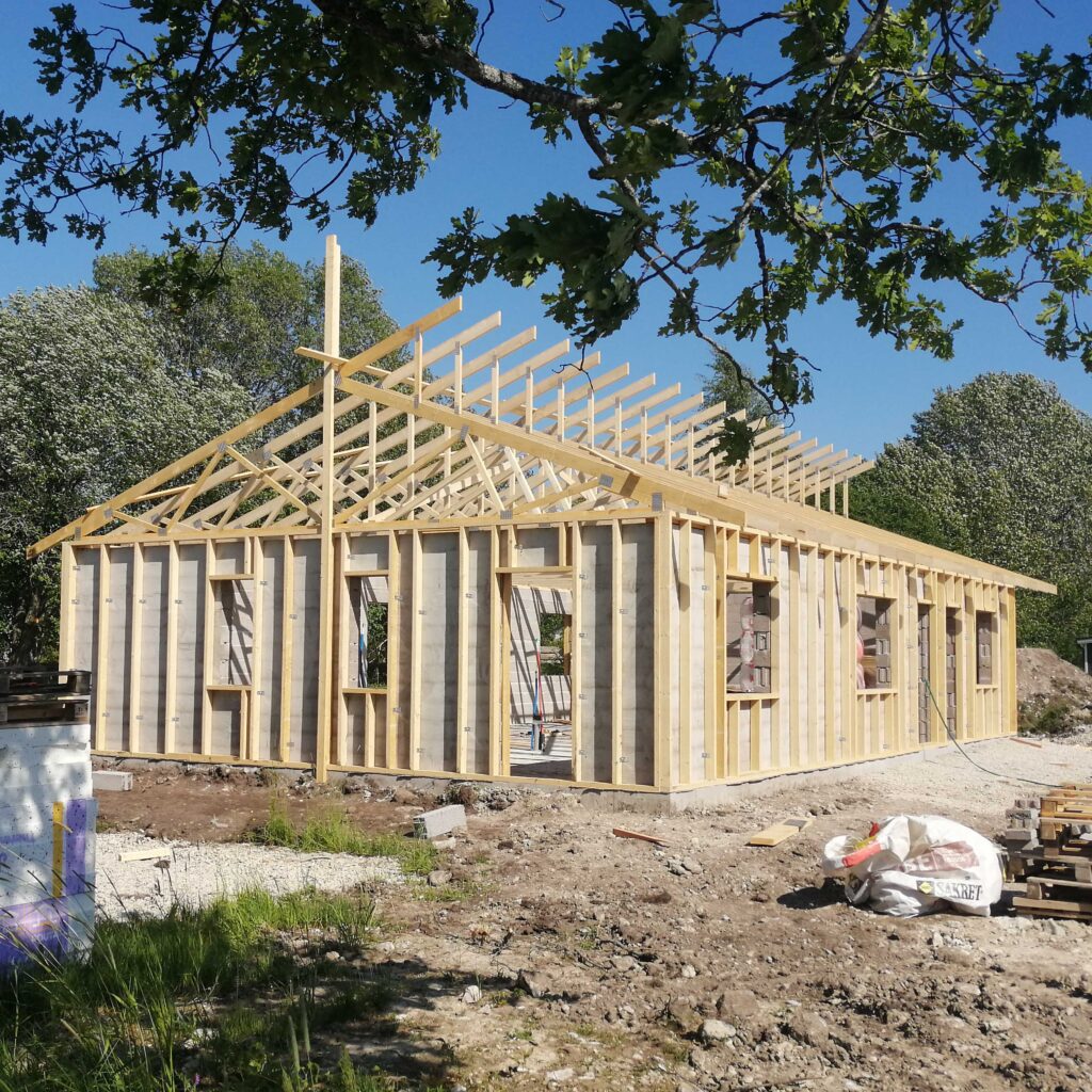 Meie ehitusteenused Haapsalus ja Läänemaal tõstavad teie kinnisvara väärtust.